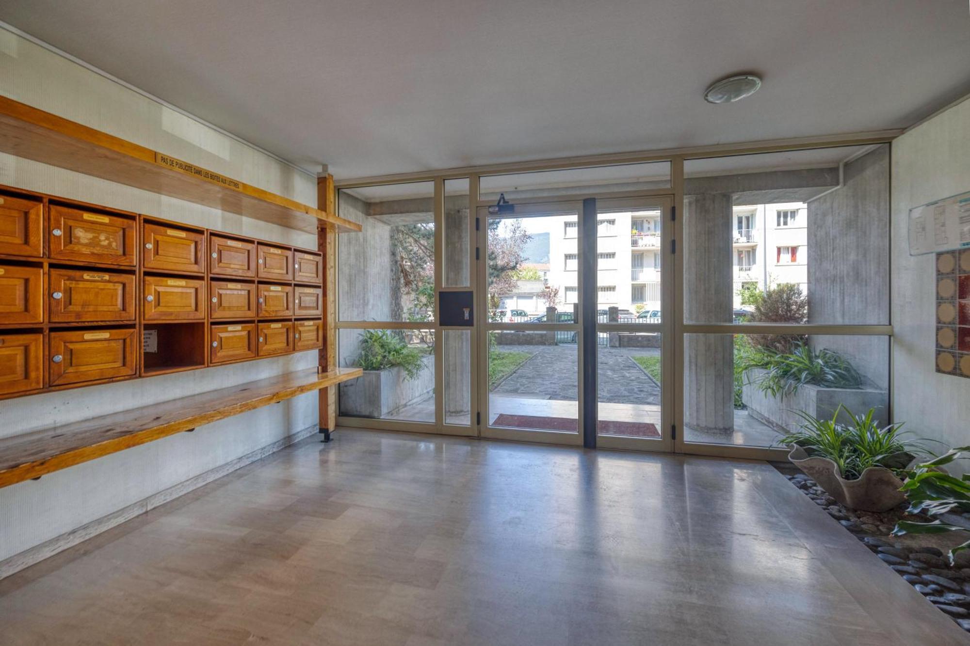 Appartement Le Marianne - Gem - Gare - Garage à Grenoble Extérieur photo